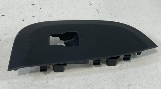 2023-2024 HONDA HR-V REAR RIGHT PASSENGER SIDE DOOR WINDOW BEZEL SWITCH