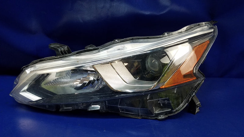 Load image into Gallery viewer, 19-21 NISSAN ALTIMA LEFT SIDE HALOGEN HEADLIGHT HEADLAMP NON AFS # IG17-HDS611
