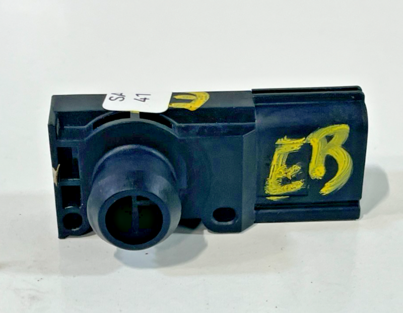 Load image into Gallery viewer, 2021 HYUNDAI SANTA FE POWER BRAKE BOOSTER VACUUM PRESSURE SENSOR 2.5L # 101463
