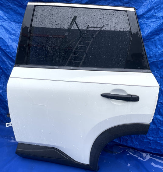NISSAN ROGUE REAR LEFT DRIVER SIDE DOOR ASSEMBLY WHITE (QAK) 2021-2025