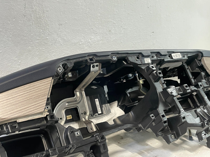 Load image into Gallery viewer, 2020 - 2022 HYUNDAI PALISADE INSTRUMENT PANEL PAD DASHBOARD ASSEMBLY # 103638
