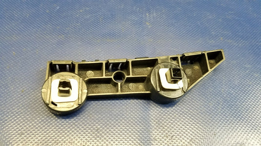 2014 - 2024 INFINITI Q50 REAR RIGHT PASSENGER SIDE BUMPER UPPER BRACKET