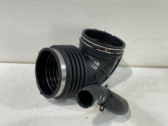 2019-23 GENESIS G70 ENGINE AIR CLEANER INTAKE HOSE TUBE 2.0L 28130-J5100