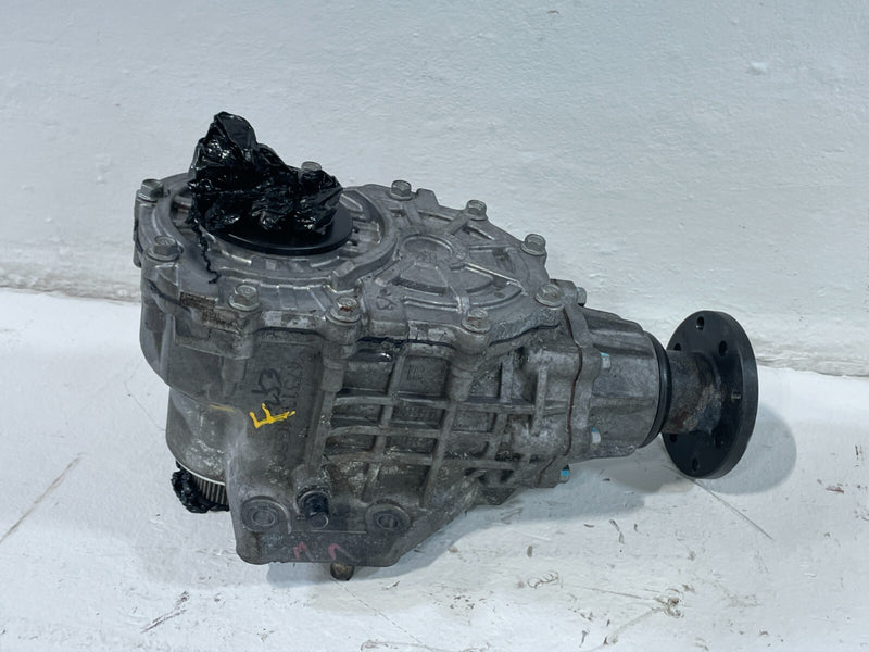 Load image into Gallery viewer, 20-23 HYUNDAI PALISADE AWD AUTOMATIC TRANSMISSION TRANSFER CASE ASSEMBLY # 99265
