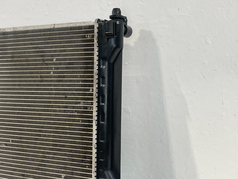 Load image into Gallery viewer, 2011 - 2019 INFINITI M56 Q70 Q70L AUTO TRANS RADIATOR ASSEMBLY 5.6L # 94090
