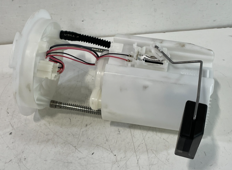 Load image into Gallery viewer, 2023 - 2025 HONDA ACCORD FUEL GAS TANK PUMP SENDING MODULE UNIT 1.5L # 103519
