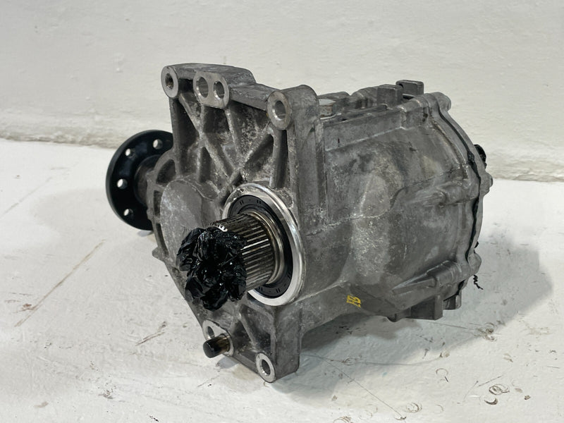 Load image into Gallery viewer, 20-23 HYUNDAI PALISADE AWD AUTOMATIC TRANSMISSION TRANSFER CASE ASSEMBLY # 99265
