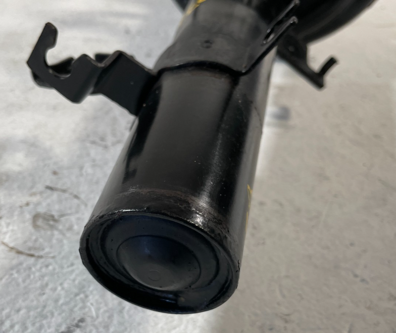 Load image into Gallery viewer, 20-22 NISSAN ROGUE SPORT FRONT LEFT SHOCK STRUT ABSORBER &amp; COIL SPRING #106226
