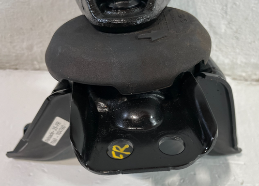2020-2025 HYUNDAI PALISADE FRONT RIGHT ENGINE MOUNT SUPPORT BRACKET