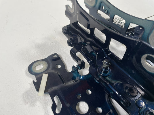 19-25 BMW G82 M4 M440i 330i FRONT LH & RH HOOD BONNET HINGE PAIR BLUE