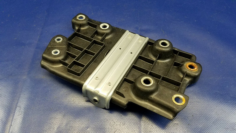 Load image into Gallery viewer, 2016 - 2019 INFINITI Q50, 2017 - 2018 Q60 BATTERY TRAY HOLDER 2.0L # 54862

