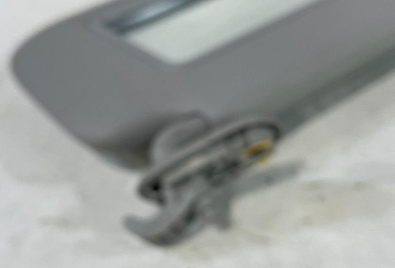 Load image into Gallery viewer, 21-25 HYUNDAI ELANTRA ELANTRA N FRONT RIGHT SIDE SUNVISOR SUN VISOR GRAY # 99290
