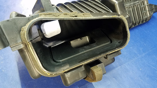 2011-2024 INFINITI QX56 QX80 AIR INTAKE CLEANER RESONATOR DUCT HOSE TUBE