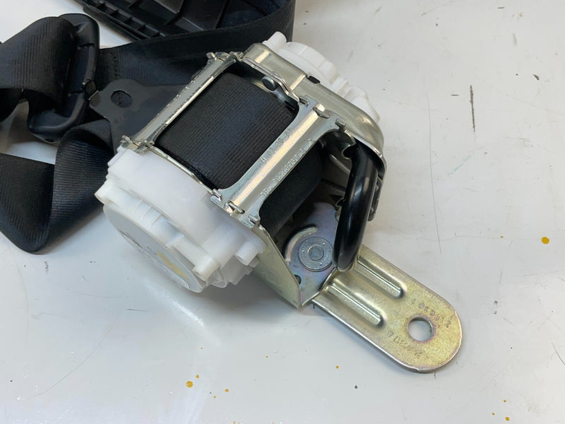 Load image into Gallery viewer, 22-23 HONDA CIVIC FRONT RIGHT PASSENGER SEAT BELT RETRACTOR W/ TENSIONER # 80213
