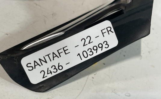 2019-2023 HYUNDAI SANTA FE FRONT RIGHT SIDE FENDER UPPER CORNER MOLDING
