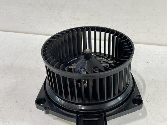 BMW X3 Z4 330I XDRIVE 330i M4 430I XDRIVE 230I HEATER BLOWER W/ FAN MOTOR