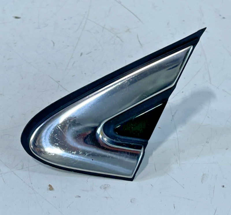 Load image into Gallery viewer, 19-23 HYUNDAI SANTA FE FRONT LEFT DRIVER FENDER UPPER CORNER MOLDING # 102885
