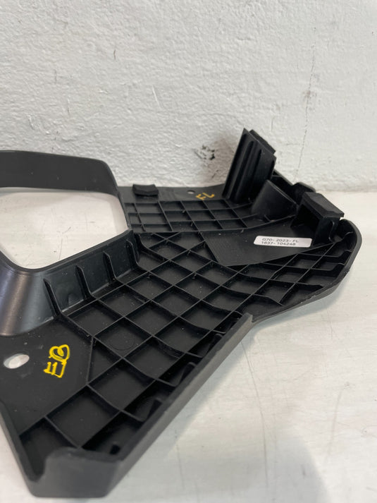 2019-2023 GENESIS G70 FRONT LEFT ENGINE COMPARTMENT COWL VENT COVER PANEL 104248