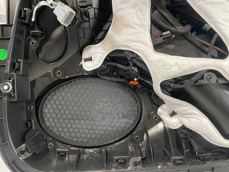 Load image into Gallery viewer, 2020 - 2024 CADILLAC CT5 FRONT LEFT DRIVER SIDE DOOR COVER TRIM PANEL # 104986
