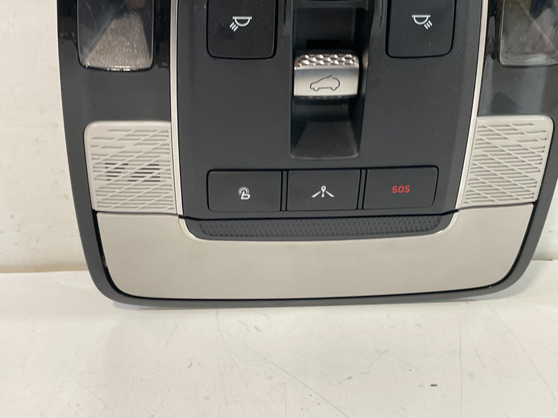 Load image into Gallery viewer, 2020 - 2022 HYUNDAI PALISADE FRONT OVERHEAD ROOF MAP DOME LIGHT LAMP # 102136
