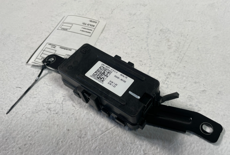 Load image into Gallery viewer, 2025 HYUNDAI TUCSON CDC CHASSIS DOMAIN CONTROL MODULE 2.5L 95640-N9100 # 105906
