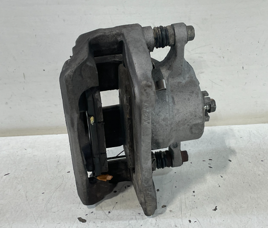 2023 - 2026 HONDA HR-V FRONT LEFT SIDE BRAKE CALIPER W/O BRAKE PADS