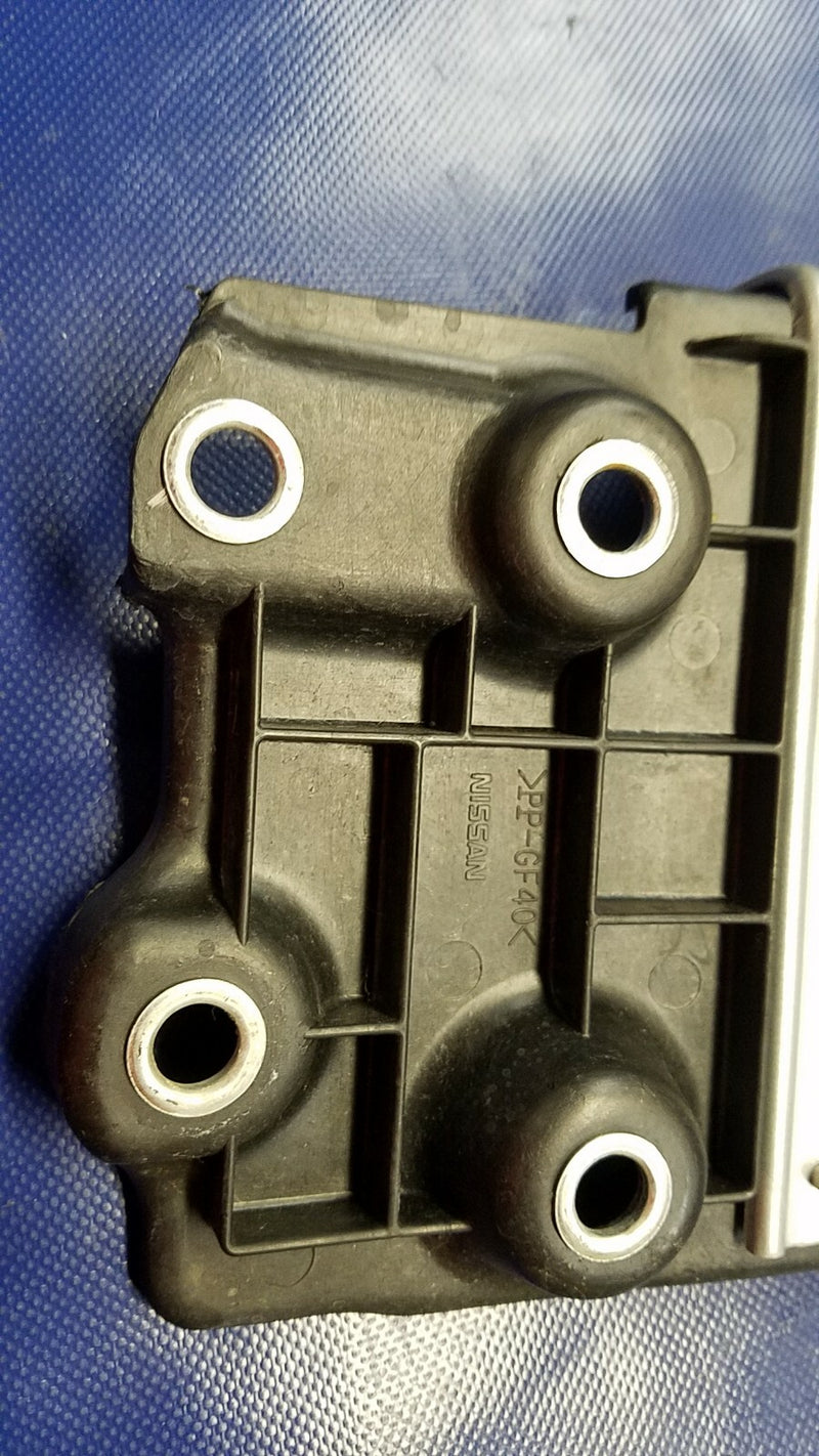 Load image into Gallery viewer, 2016 - 2019 INFINITI Q50, 2017 - 2018 Q60 BATTERY TRAY HOLDER 2.0L # 55826
