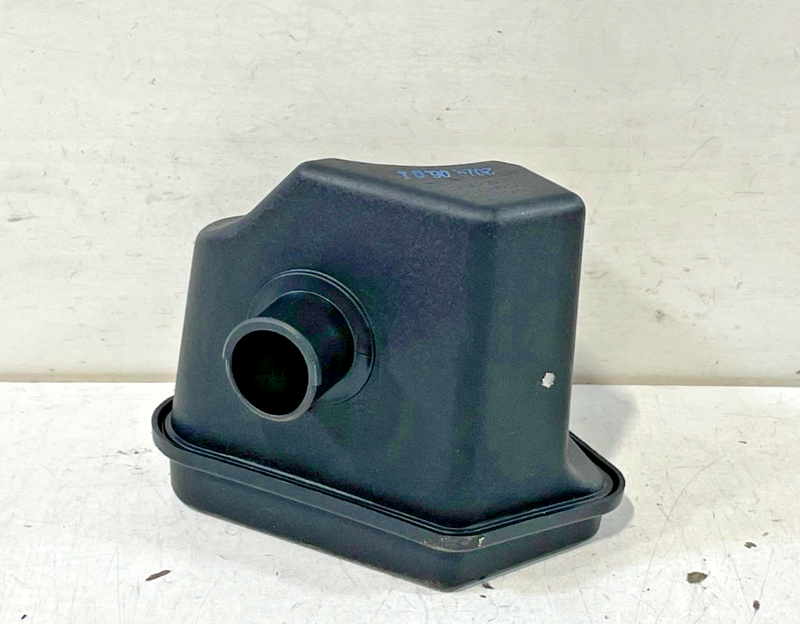 Load image into Gallery viewer, HYUNDAI PALISADE ENGINE AIR CLEANER INTAKE UPPER HOSE TUBE RESONATOR 3.8L 100256
