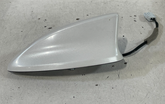 2023-2025 HR-V TOP ROOF SATELLITE SHARK FIN RADIO ANTENNA WHITE (NH883P)