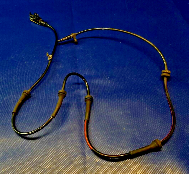 Load image into Gallery viewer, 2007 - 2008 INFINITI G35, 2008 - 2010 G37 FRONT ABS WHEEL SPEED SENSOR # 51464

