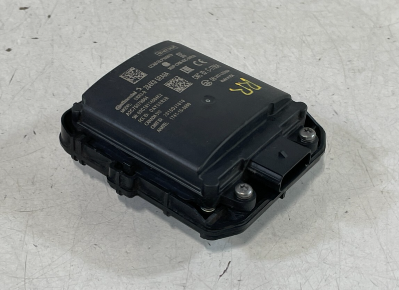 Load image into Gallery viewer, 2019 - 2020 INFINITI QX50 REAR LH &amp; RH BLIND SPOT RADAR WARNING SENSOR # 97651
