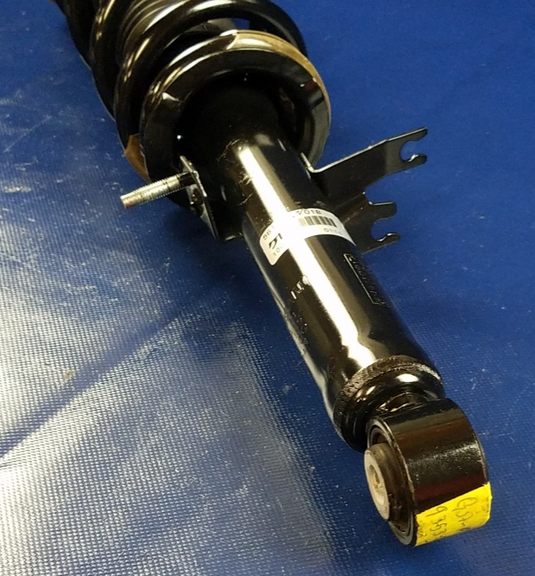 INFINITI G37 Q40 SEDAN RWD FRONT RIGHT SIDE STRUT SHOCK ABSORBER SPRING
