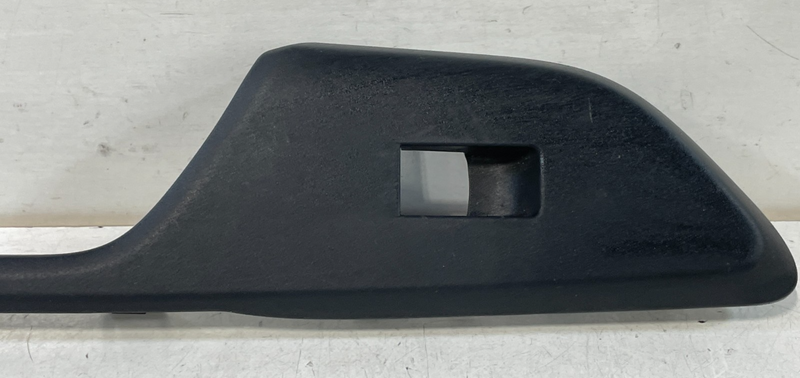 Load image into Gallery viewer, 16-22 HONDA CIVIC 19-21 INSIGHT REAR RIGHT SIDE DOOR WINDOW SWITCH BEZEL # 99522
