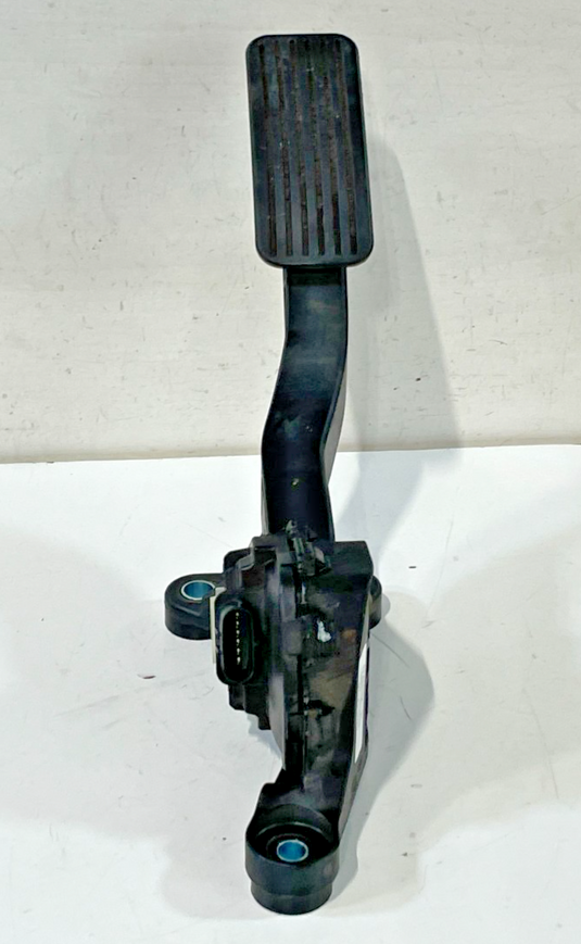 21-23 HYUNDAI ELANTRA GAS ACCELERATION ACCELERATOR PEDAL 32700-AB200 # 101823A