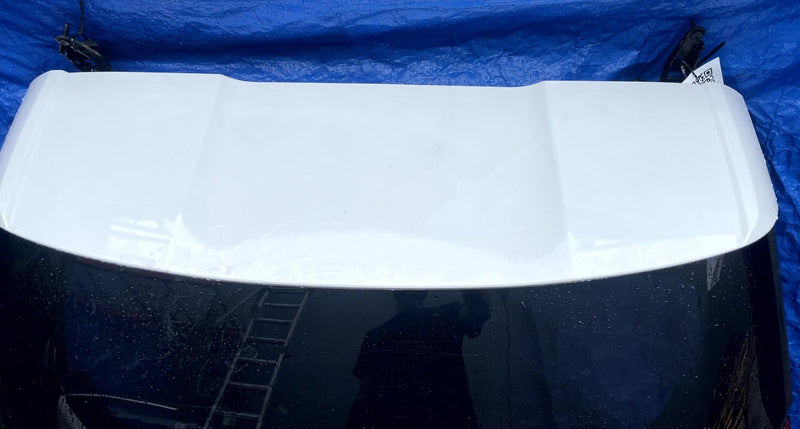 Load image into Gallery viewer, NISSAN ROGUE REAR TRUNK TAILGATE DECKLID HATCH ASSY WHITE (QAK) 21-22 # 106883
