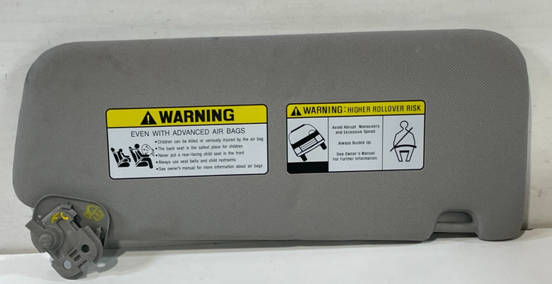 Load image into Gallery viewer, 2019-2023 HYUNDAI SANTA FE FRONT LEFT DRIVER SIDE SUNVISOR SUN VISOR # 101406
