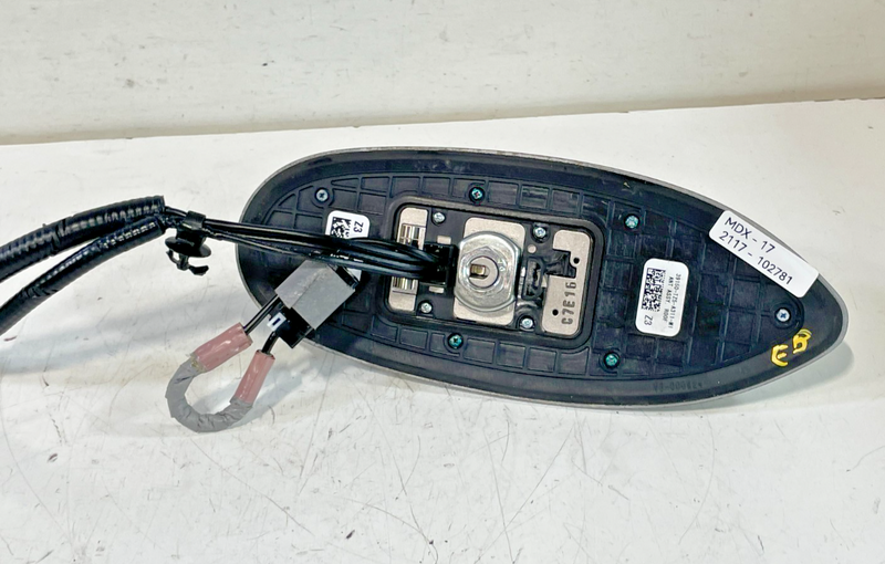 Load image into Gallery viewer, 17-20 ACURA MDX TOP ROOF SATELLITE SHARK FIN RADIO ANTENNA SILVER NH830M #102781
