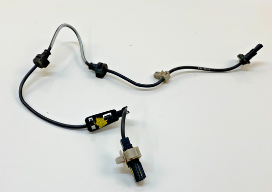 2016-2021 HONDA CIVIC, 19-22 INSIGHT FRONT RIGHT ABS WHEEL SPEED SENSOR