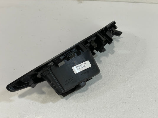 2016-2017 INFINITI QX50 REAR RIGHT PASSENGER DOOR WINDOW SWITCH BEZEL