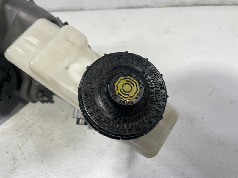 Load image into Gallery viewer, 23-25 HONDA HR-V FWD POWER MASTER BRAKE BOOSTER W/ MASTER CYLINDER 2.0L # 105487
