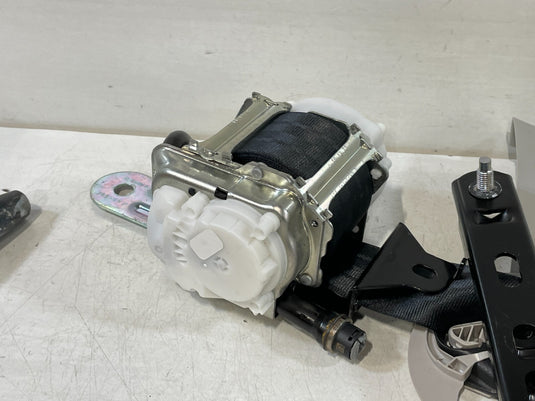 2022-2025 HONDA CIVIC FRONT RIGHT SIDE SEAT BELT RETRACTOR W/ TENSIONER