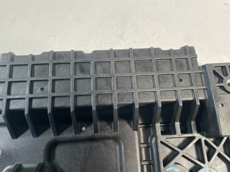 Load image into Gallery viewer, 2023 - 2025 KIA SPORTAGE BATTERY TRAY MOUNT BRACKET 37150-DW000 2.5L # 106586
