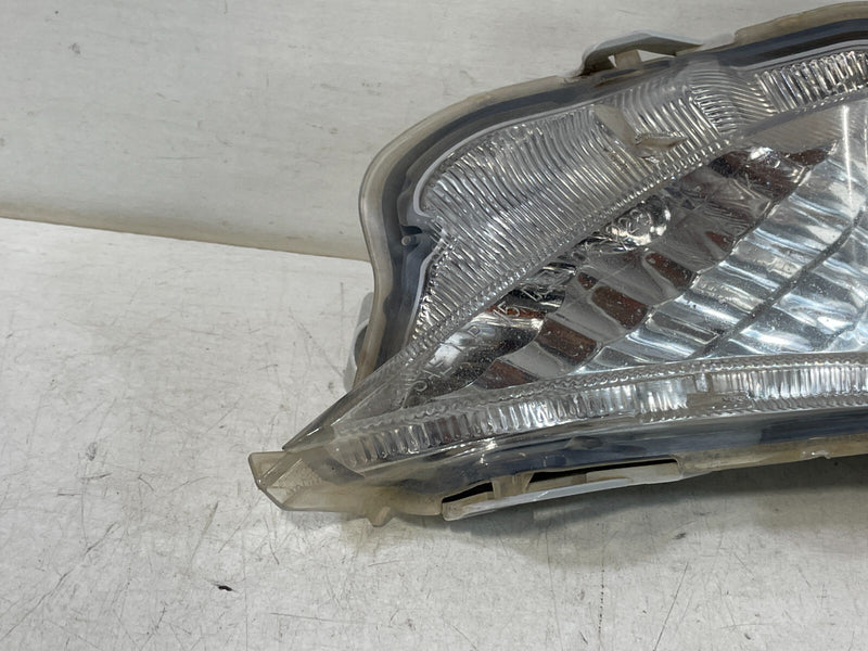 Load image into Gallery viewer, TOYOTA CAMRY LEFT DRIVER SIDE TURN SIGNAL DRL DAYTIME RUNNING LIGHT LAMP # 95153
