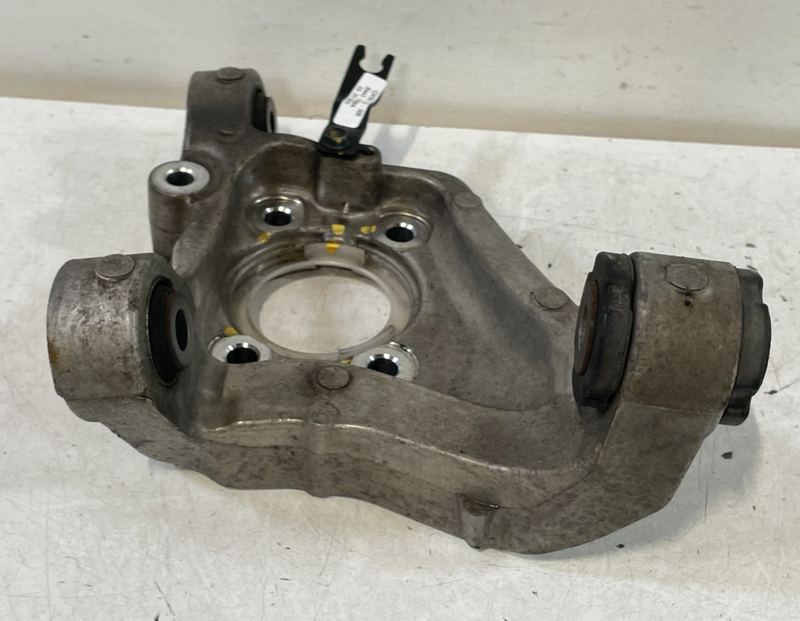 Load image into Gallery viewer, 2019 - 2025 INFINITI QX50 AWD REAR RIGHT PASSENGER SIDE SPINDLE KNUCKLE # 98884
