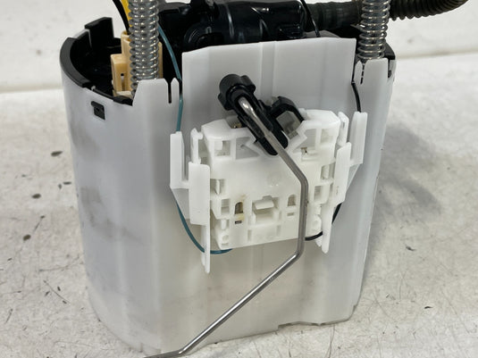 2021 - 2025 GENESIS G70 FUEL GAS PUMP SENDING UNIT ASSEMBLY 31110-J5050
