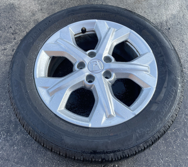 Load image into Gallery viewer, HONDA HR-V LX SEDAN FWD 17'' INCH WHEEL RIM W/ TIRE 2.0L (ONLY#1) 23-25 # 105521
