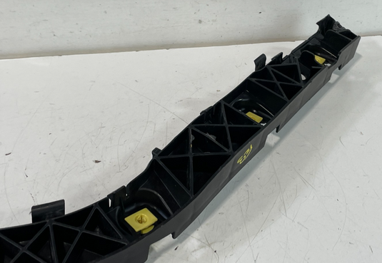 2019-2020 HYUNDAI SANTA FE REAR BUMPER RIGHT SIDE UPPER SUPPORT BRACKET