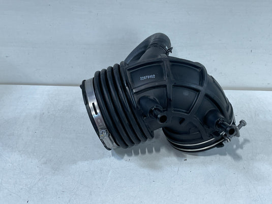 2019-23 GENESIS G70 ENGINE AIR CLEANER INTAKE HOSE TUBE 2.0L 28130-J5100