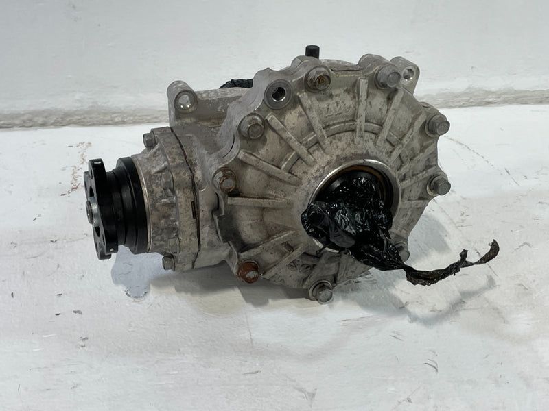 Load image into Gallery viewer, 22-23 KIA STINGER AWD FRONT DIFFERENTIAL CARRIER ASSEMBLY 34K MILES 2.5L # 99732
