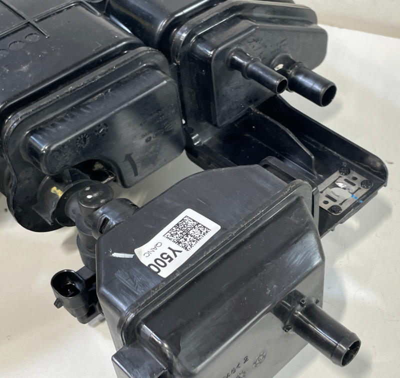 Load image into Gallery viewer, 2021 - 2025 HYUNDAI ELANTRA FUEL GAS VAPOR EMISSION CHARCOAL CANISTER # 101809
